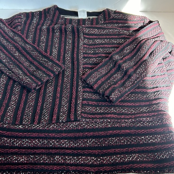 Anthropologie Akemi + Kin black maroon metallic mock neck 3/4 sleeve pullover - Picture 15 of 16